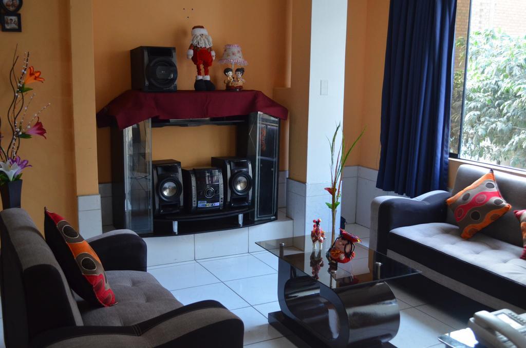 Rosenverg B&B Tours Lima Exteriör bild